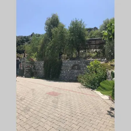Selimiye'De Bir Doenuem Arazi Icinde Muestakil Keyif Evi. Villa Marmaris