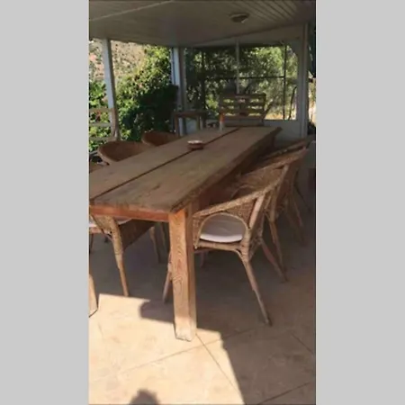 Selimiye’de bir dönüm arazi içinde müstakil keyif evi. Villa *
